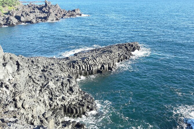 2 Days Jeju Island Private Taxi Tour (East/West of Jeju Island ) - What the schedule feels like in practice