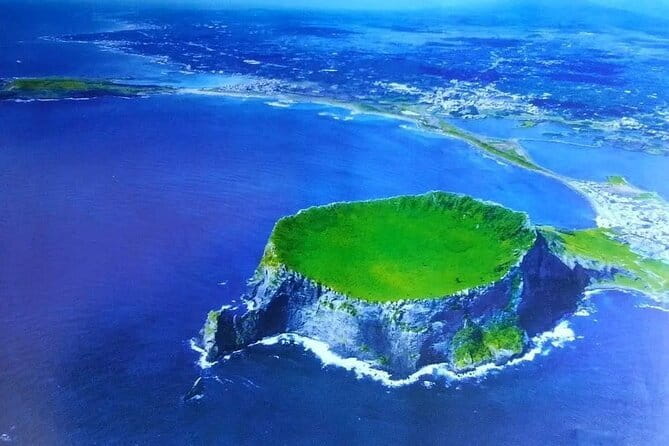 2Days Private tour in jeju island - East/West/South of Jeju - Day 2: waterfalls, sea cliffs, and Jeju’s western shore