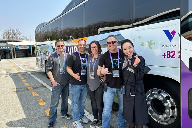 8 hours Private Tour in Seoul for the VIP - K-pop, K-drama, and modern Seoul