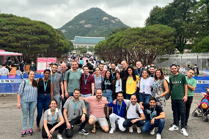 8 hours Private Tour in Seoul for the VIP - A strong first-visit plan: palaces, markets, and traditional Seoul