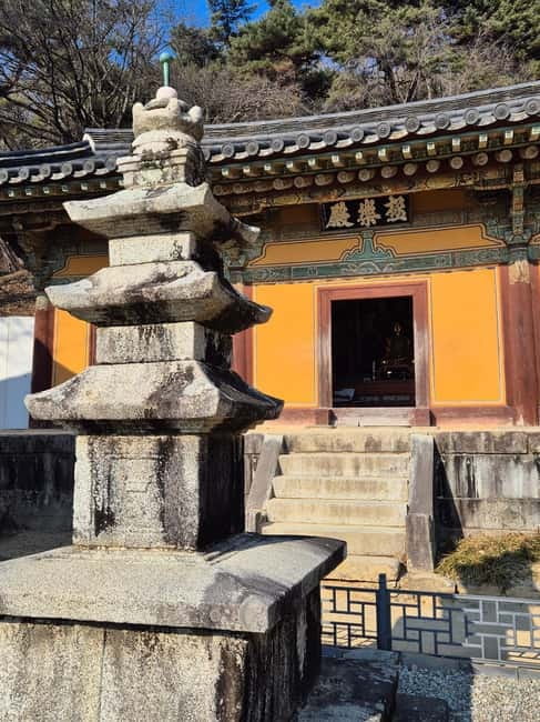 Andong: UNESCO Sites, Mask Dance, and Secret Garden & Bridge - Hahoe Folk Village beyond the main street