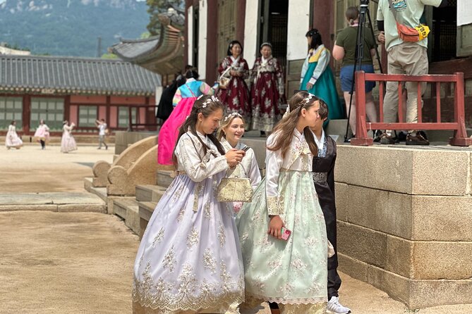 Best Seoul City Tour (Gyeongbokgung Palace,Insadong,Namsan Tower) - A useful first day in Seoul