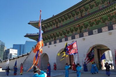 Best Walking Tour to Gyeongbok Palace Bukchon Hanok Village