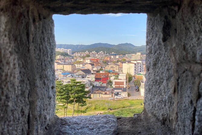 Beyond Seoul: Starfield Library, Hwaseong Fortress & Cave Quest - Starfield Suwon and its 22-meter library