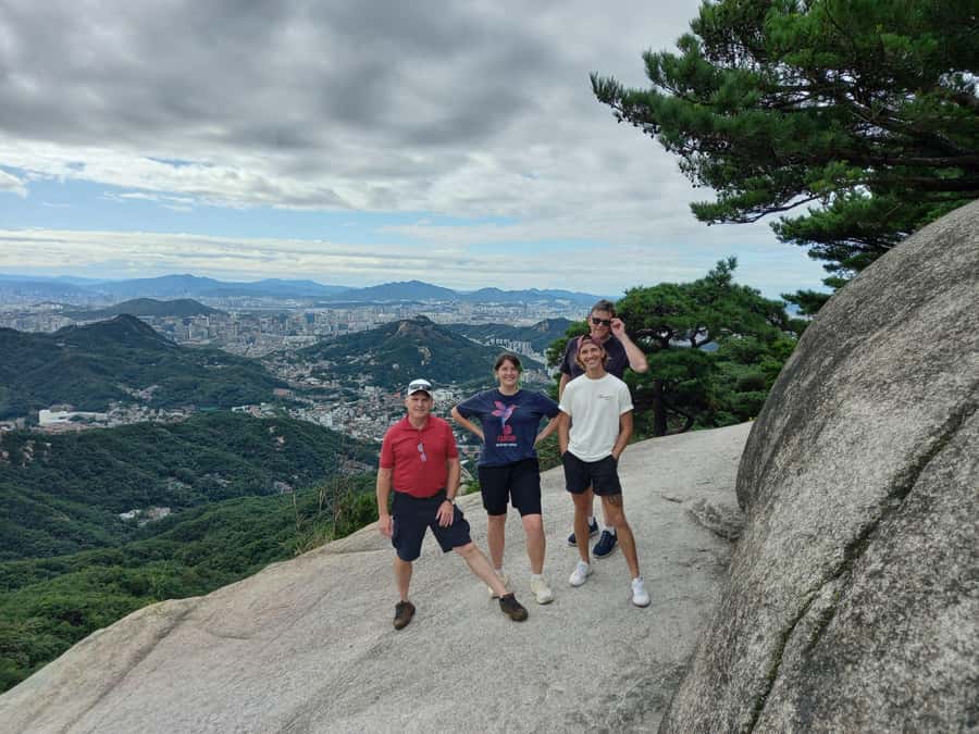 Bukhansan mountain hiking tour - 6 hours - Why Bukhansan is Seoul’s best city hike