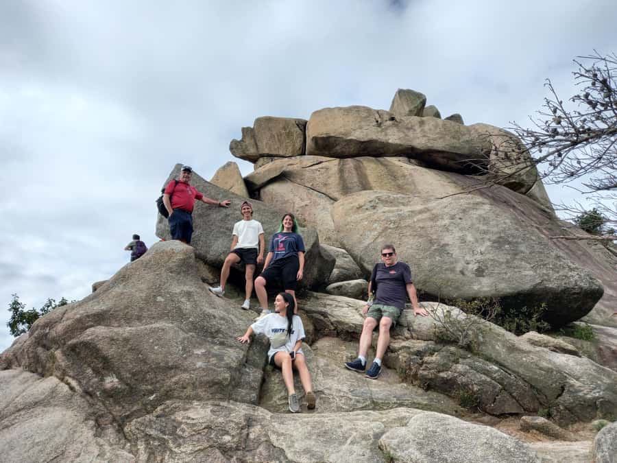 Bukhansan mountain hiking tour - 6 hours - The first climb to Daenammun Gate