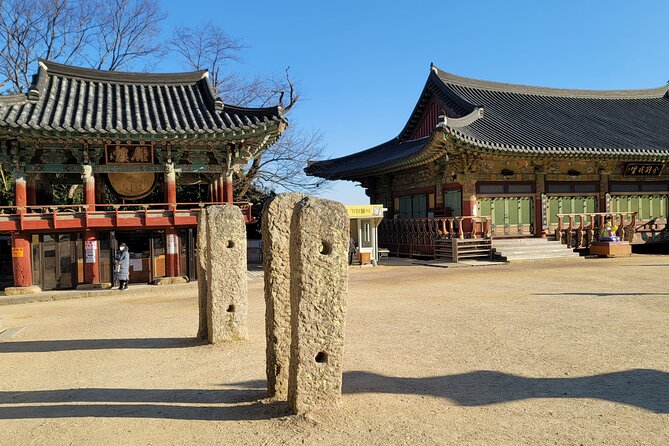Busan Beomeosa Temple & Hongbeopsa Temple with temple lunch - Hongbeopsa and its unusual modern character