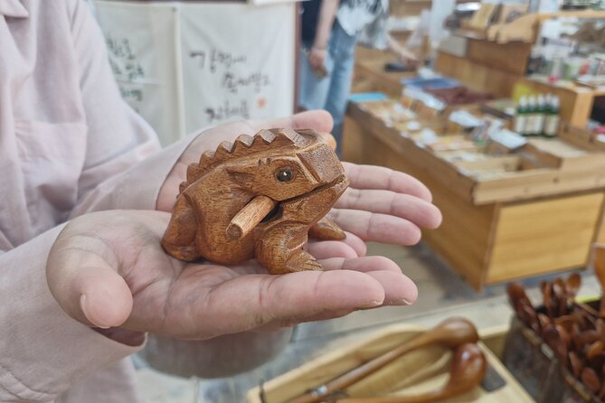 Busan Comfortable Private Tour For 4hours - Gukje Market for snacks, clothes, and everyday Busan