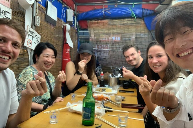 Busan Food Market Tour Seafoods and Street Foods - The guides make the market easier to read