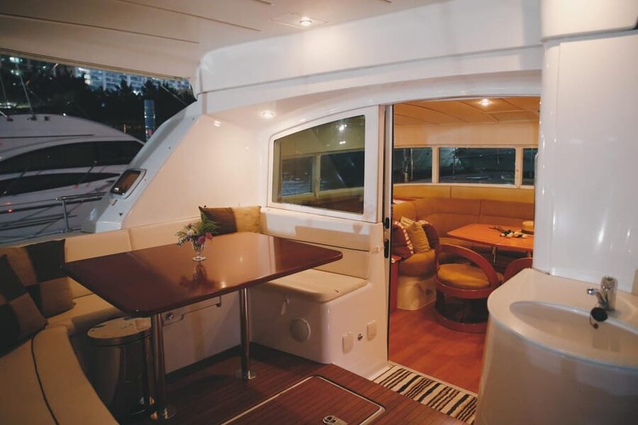 Busan: Group Sightseeing Yacht Cruise with Snacks and Drinks - Key Points to Know Before You Book