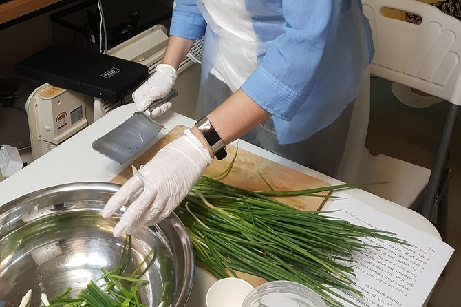 Busan Kkakdugi(Korean radish Kimchi) class with various options - What the $100 price includes