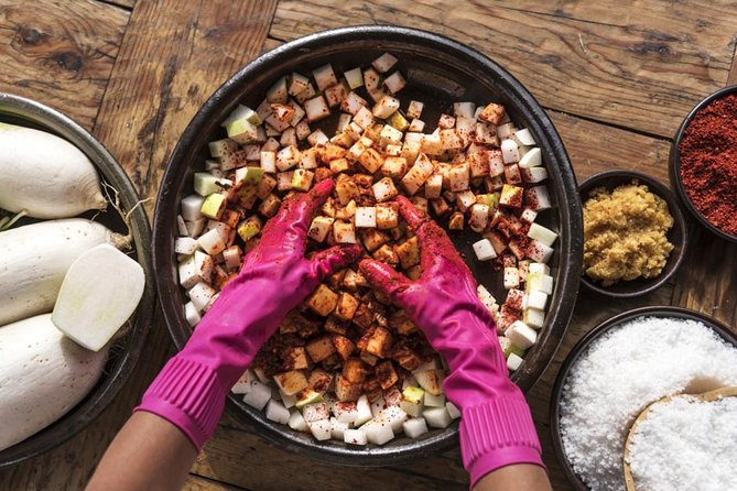 Busan Kkakdugi(Korean radish Kimchi) class with various options - Practical details that affect your day