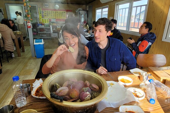 Busan Seafood Tour : Oyster village Tour with Oyster cuisines - A lunch built around oysters