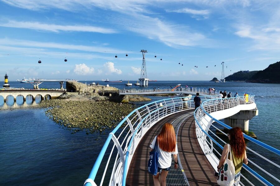 Busan: Sky Capsule+ Huinnyeoul+ Gamcheon+ Songdo+ Night View - Guides, languages, and the human side of the tour