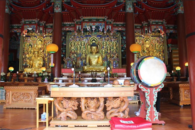 Busan Tour: Gamcheon Village & Haedong Yonggungsa Temple + Lunch - Gamcheon Culture Village, Busan’s colorful hillside maze