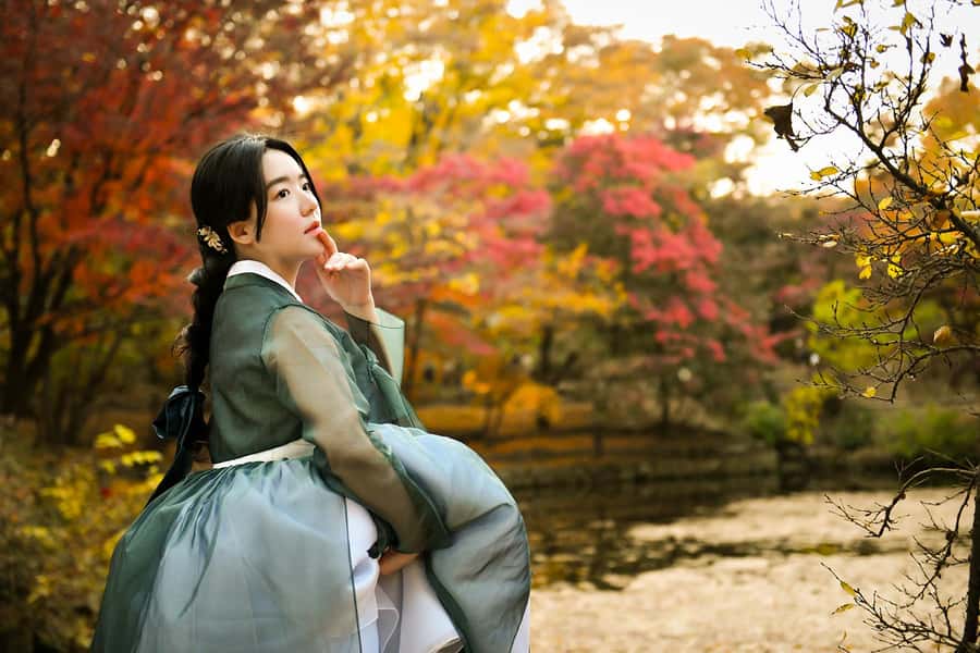 Changdeokgung Hanbok Experience at hanboknam - What the included fitting and styling provide