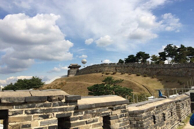 Day Tour of Suwon Hwaseong Fortress Starfield Waujeongsa Temple - Suwon Hwaseong Fortress, the day’s main historical stop