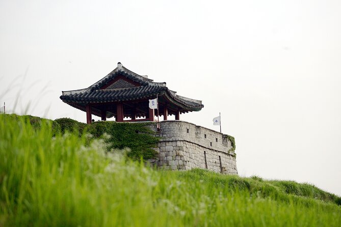 Day Trip to UNESCO: Suwon Fortress Adventure from Seoul - Hwaseong Haenggung Palace and King Jeongjo