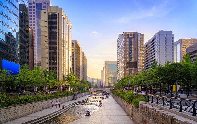 Deoksugung & Jeongdong-gil: A Walk in Korea's Rich Heritage - Key details of the Deoksugung and Jeongdong-gil walk