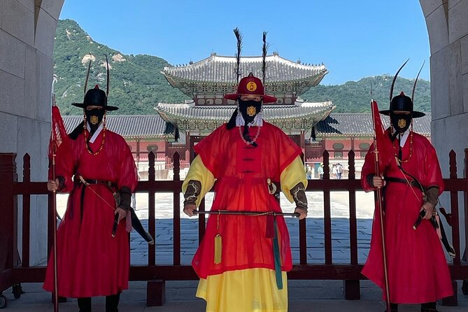 Discover Seoul: Local Life and History - What the guides add to the walk