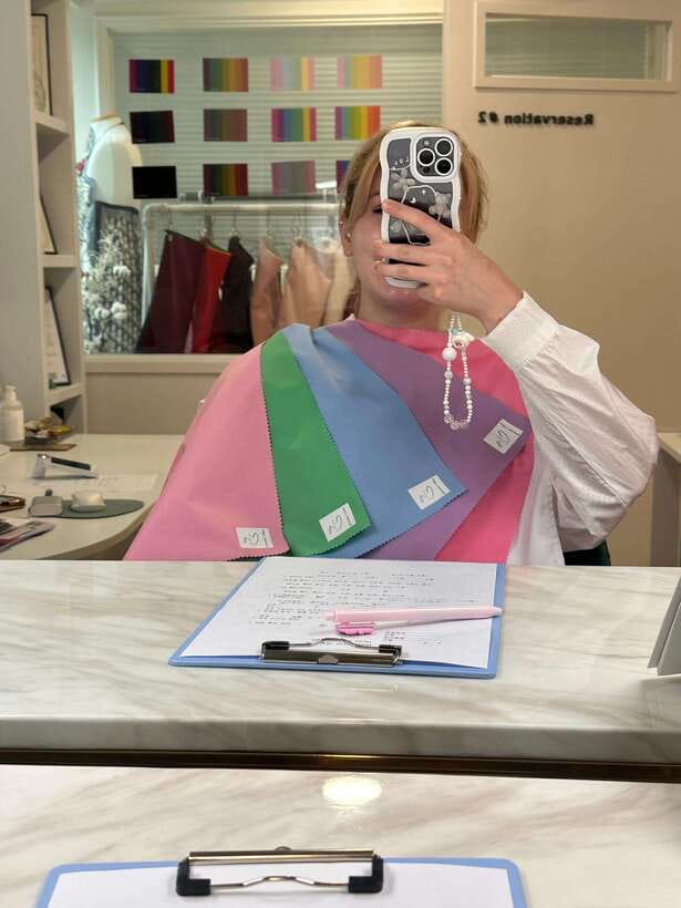 Express Package Personal Color Analysis & Consultation Seoul - A 40-minute color lesson near Hongik Station