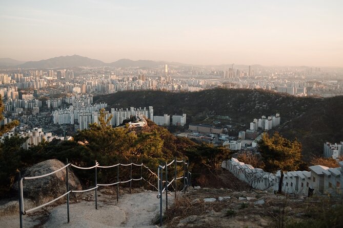 Fortress Night Hike & Snack at a Local Market - Who will enjoy this Seoul evening most