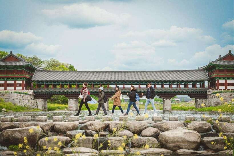 From Busan: Gyeongju Full-Day Historical Tour - Donggung Palace and Wolji Pond After Sunset