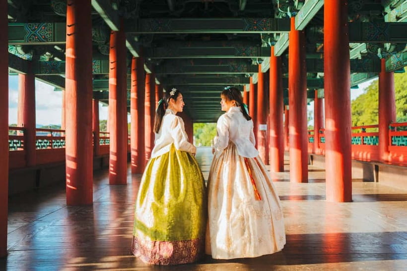 From Busan: Gyeongju Small Group Photo Tour & Hotel Pick-up - Hwangnidan-gil gives you 110 minutes for lunch and wandering