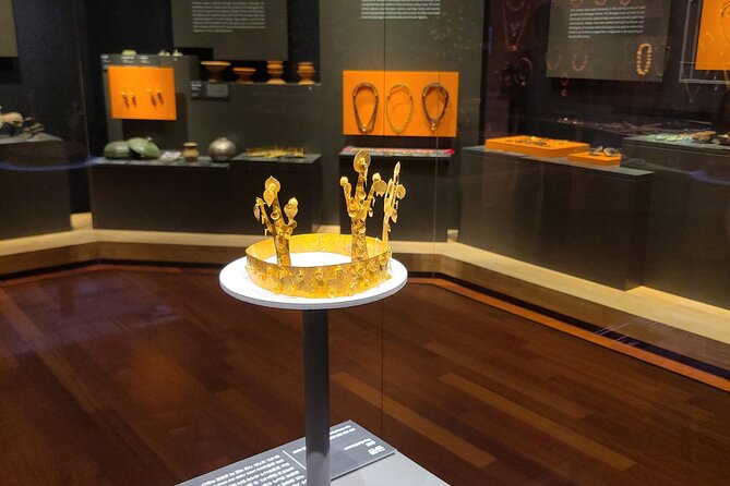From Busan to Gyeongju UNESCO Legacy Tour with National Museum - What the guides add to the long day