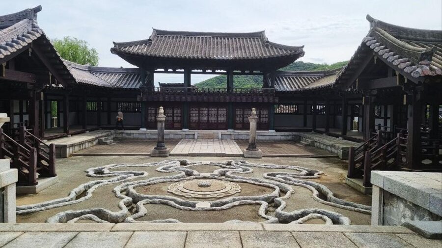 From Seoul: Dae Jang Geum Park Historic K-Drama Set Tour - Finding famous K-drama filming locations