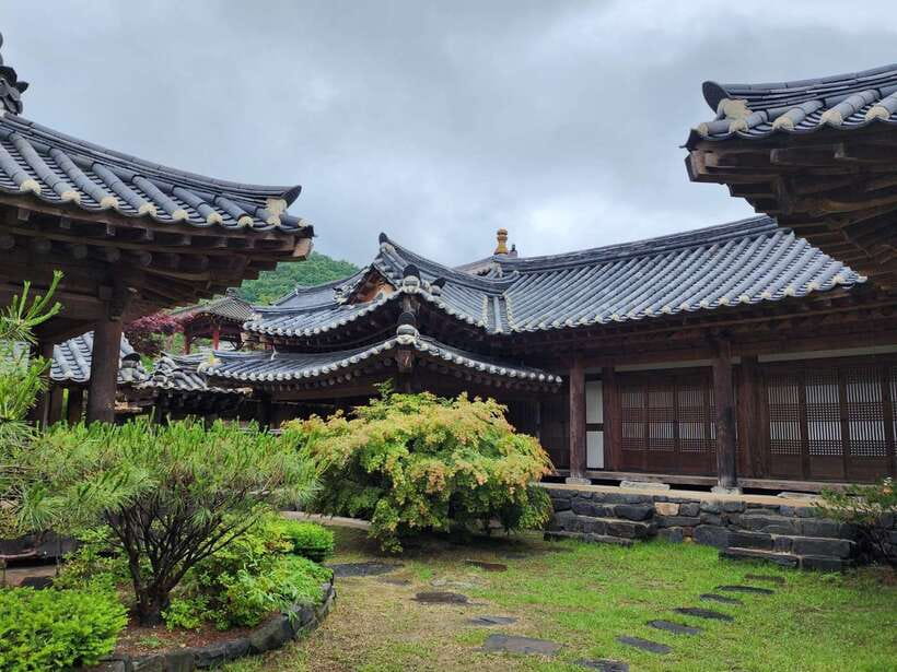 From Seoul: Suwon Hwaseong Fortress Tour - Transport, timing, and the $52 price