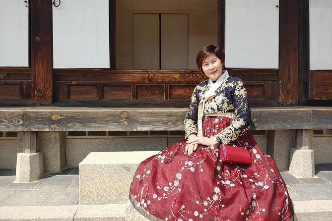Full-day Customizable Private Seoul Highlight Tour - Myeongdong’s shopping and street food