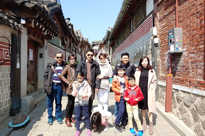 Full-day Customizable Private Seoul Highlight Tour - Finishing above the city at N Seoul Tower