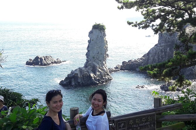 Full-Day Private Taxi Tour South of Jeju Island - Eoseungsaengak Trail, the day’s main walk