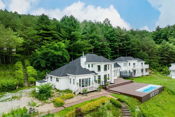 Full Day Tour In The Soop BTS Ver in PyeongChang Filming Location - Hyangho Beach and the famous BTS Bus Stop