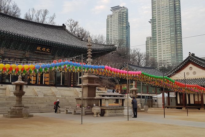 Gangnam - Highlight City Tour in Seoul(including Lunch) - Gangnam Underground Shopping for current fashion