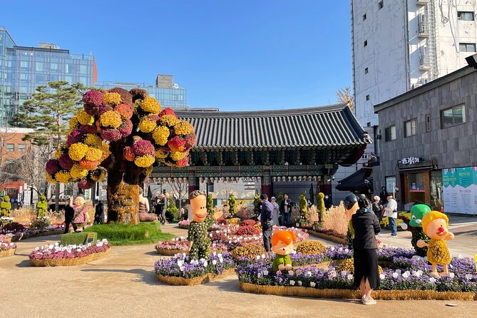 Half day Morning Seoul City Tour(Temple & Gyeongbok Palace) - The National Folk Museum and everyday Korea