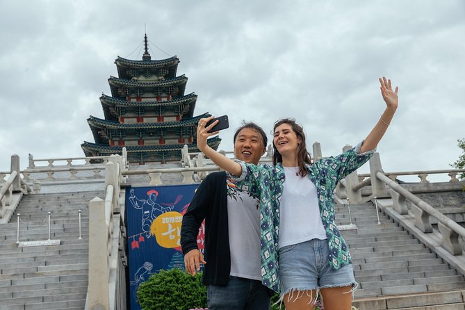 Highlights & Hidden Gems With Locals: Best of Seoul Private Walking Tour - Key points to know before booking