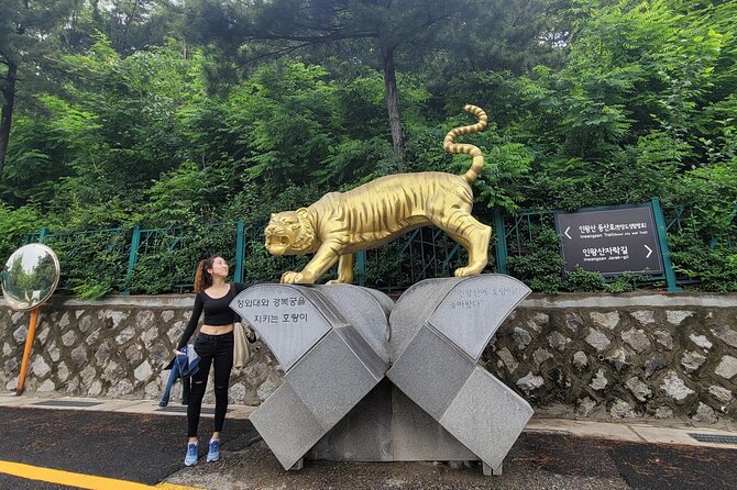 Inwangsan hike & historical sites - Why Inwangsan works so well after dark