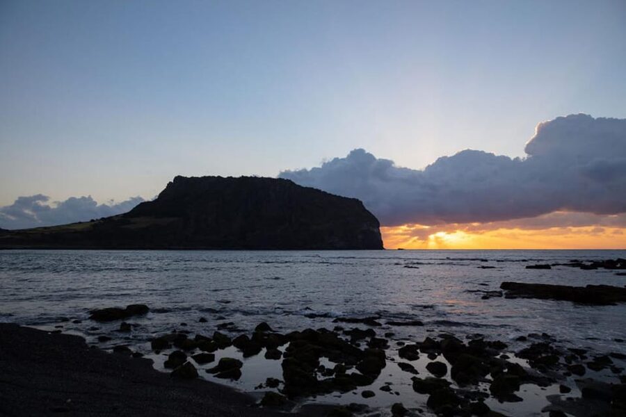 Jeju Cruise Shore Excursion Private Taxi Tour Car Charter - Who should book this Jeju tour?