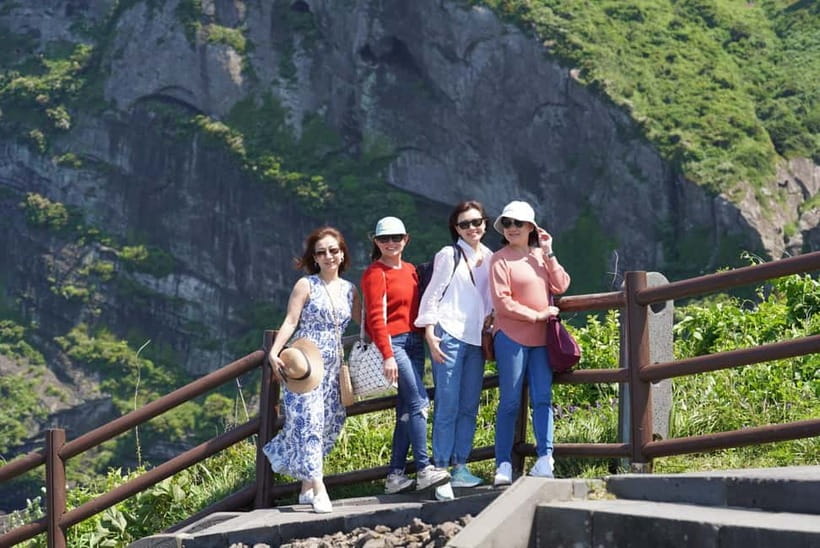 Jeju: Eastern Jeju UNESCO Spots Day Tour - Key points at a glance