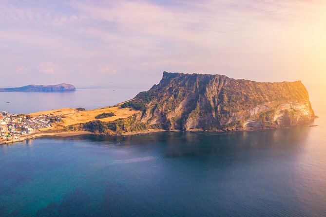 Jeju Eastern Must visit Unesco Spots Join In Tour - Hamdeok Beach and the first coastal stop