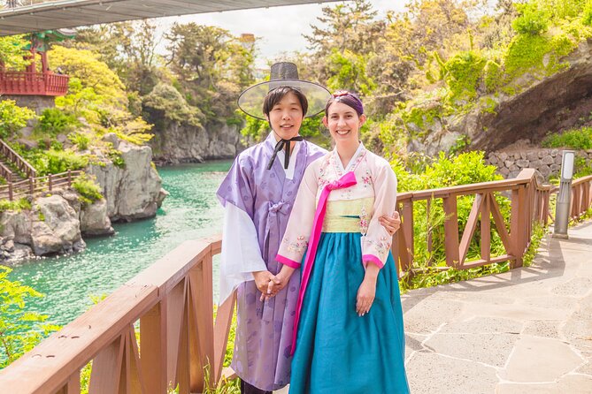[Jeju] Hanbok Private guide tour & photo session in beautiful Yongduam rock, - Is the $77 price fair?