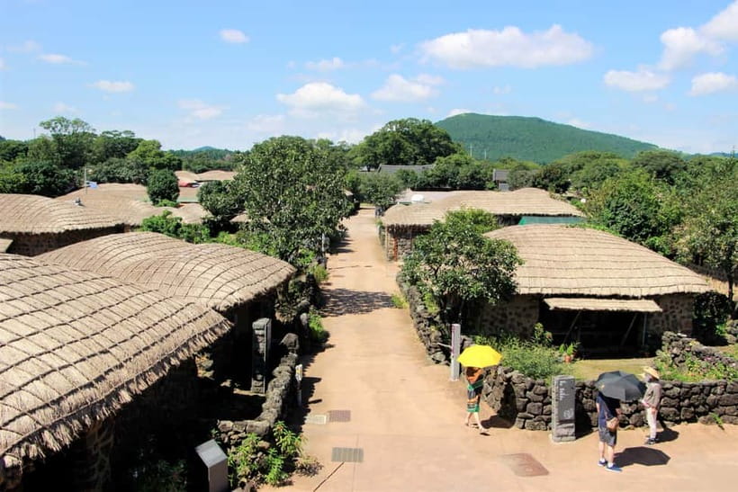 Jeju Highlights Day Trip (East Course) - Seongeup Folk Village and old Jeju life