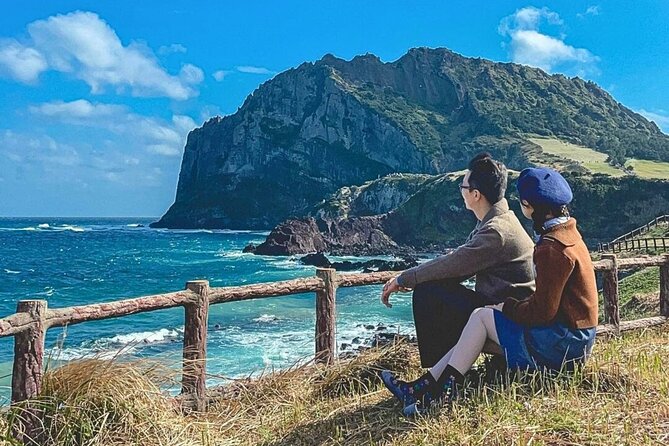 Jeju island Eastern UNESCO site Full Day Guided Tour - Ending at Dongmun Market