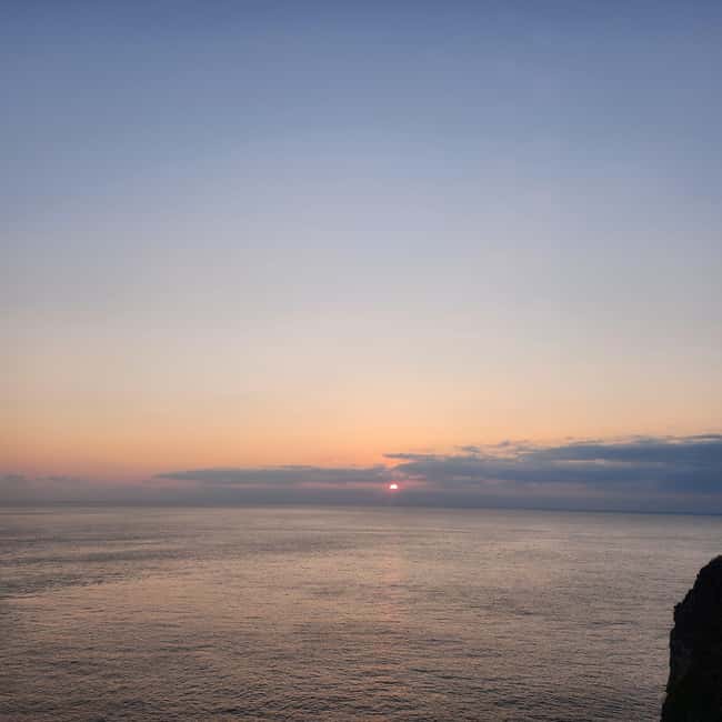 Jeju Island: Sunrise Guided Tour with Hotel Pickup - Returning by 8:30 a.m. gives you options