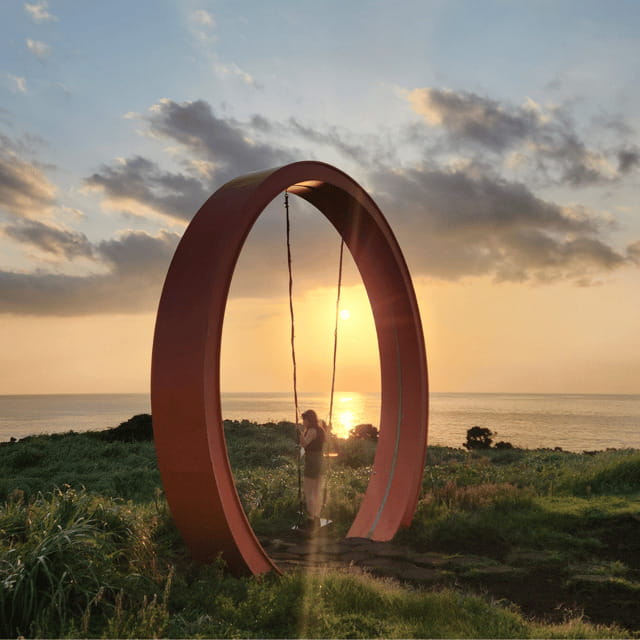 Jeju Island: Sunrise Guided Tour with Hotel Pickup - Weather, timing, and small practical details