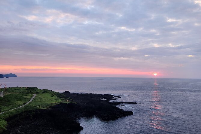 Jeju island Sunrise Tour Early Morning with Hotel Pickup - Weather can change the entire mood