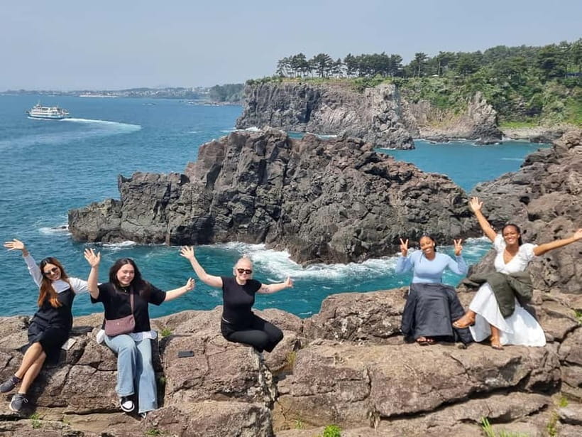 Jeju: Popular Sightseeing Private Car Charter Tour - Is $265 good value for up to six people?