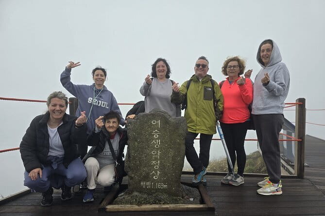 Jeju Private Half-Day Tour for Cruise Customers - Seongeup Folk Village in a 20-minute visit